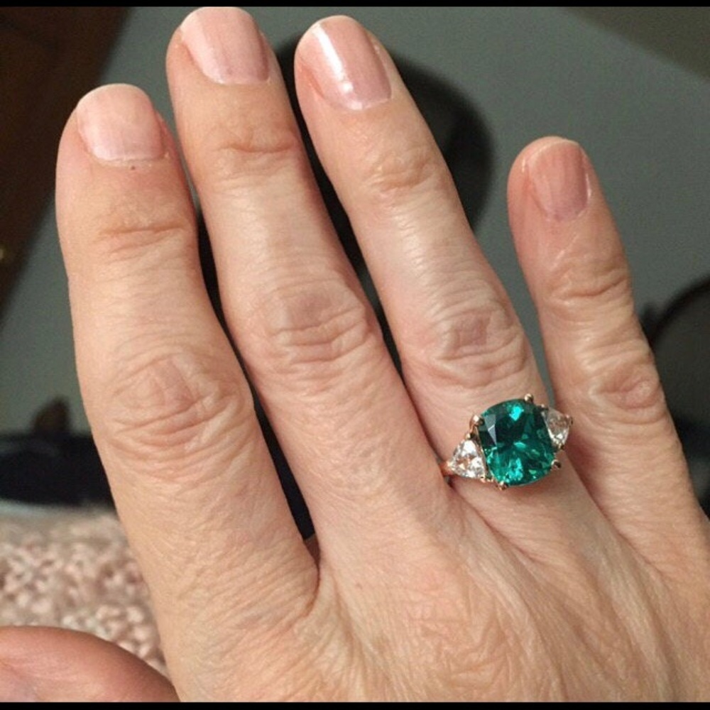 14k Rose Gold Green Emerald 8 x 10 Ring. Size 4